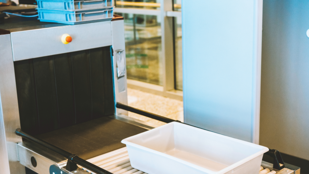 Baggage scanning system. 